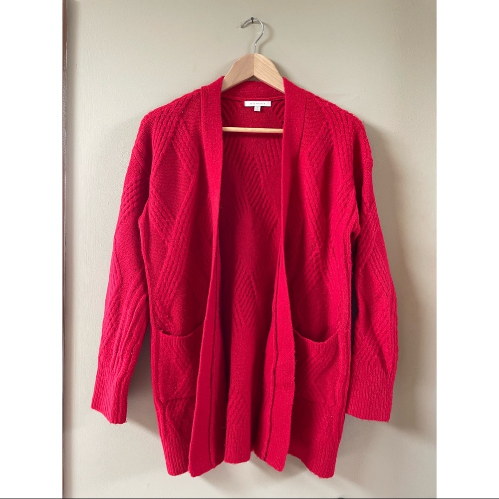 Like new ~ Soft and Red knit cardigan sweater